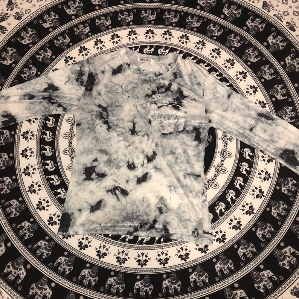 ivory ella long tie dye sleeved t-shirt!